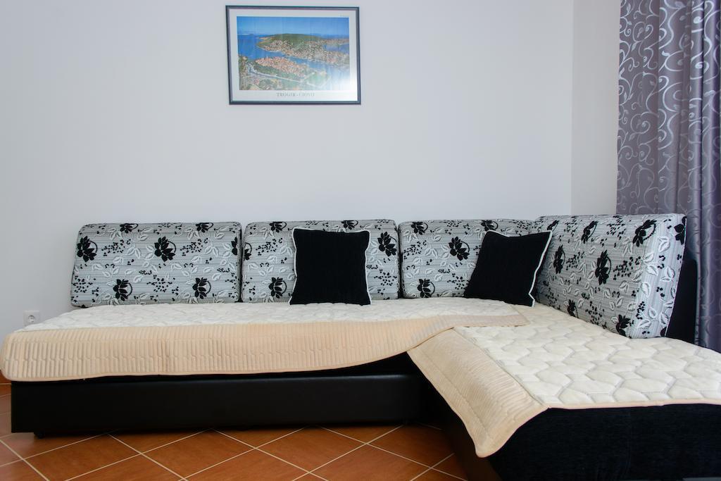 Apartments Mijo Trogir Pokoj fotografie
